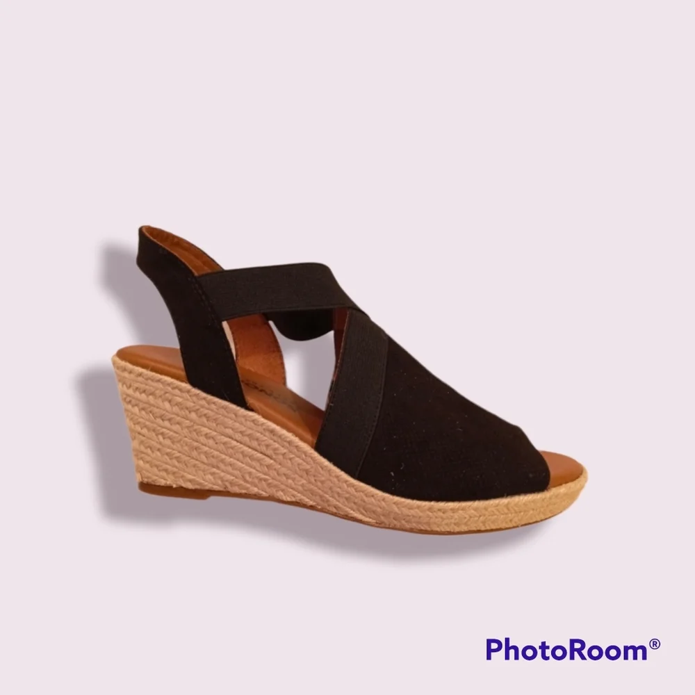 Shoes Wedges Sonoma 9 Black And Beige Open Toe Sandals